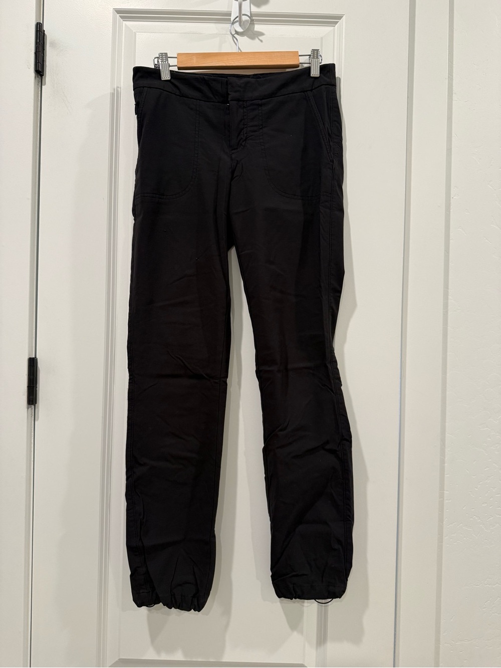 Athleta hiking pants - black